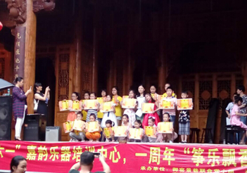 感受文化生活，歡慶“六一”國(guó)際兒童節(jié)